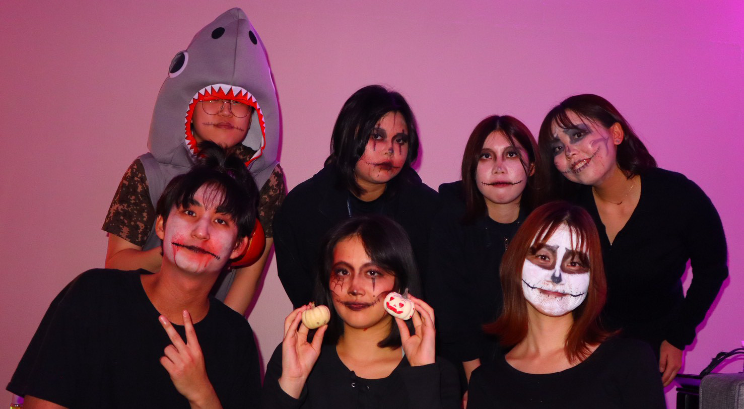 ハロウィーンの伝統やパンプキンパッチ、トウモロコシ畑の迷路、文化的なお祭りなど、アメリカで楽しめる5つの秋のアクティビティを紹介します。