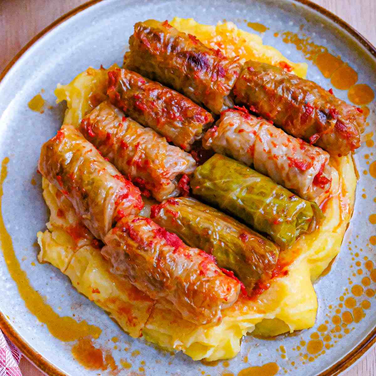 Romanian cabbage rolls (Sarmale)
