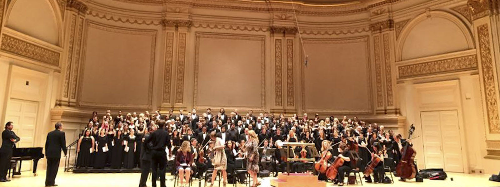 Concert Choir gets ready to perform at Carnegie Hall